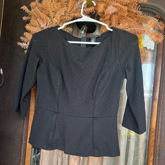 WHBM Black Peplum Top Size 2 EUC - Picture 3 of 6
